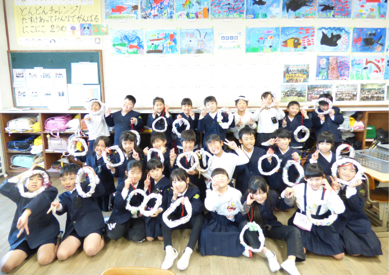 リース作り集合写真